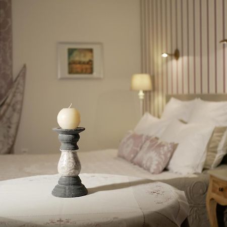 Domaine De La Fontaine Bed & Breakfast Chavagne ภายนอก รูปภาพ