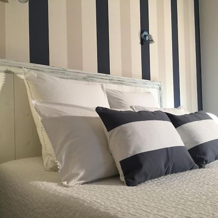Domaine De La Fontaine Bed & Breakfast Chavagne ภายนอก รูปภาพ