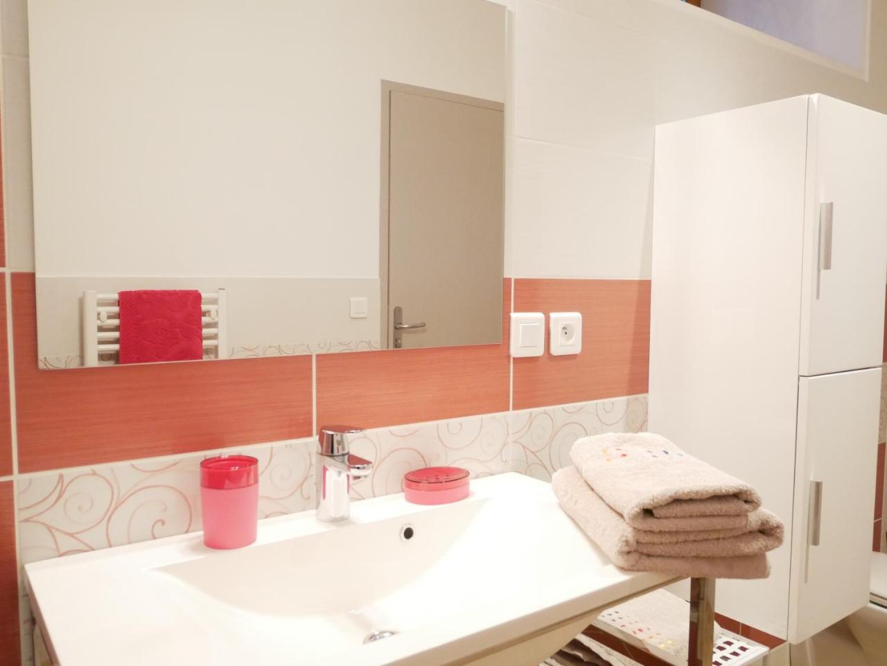 Domaine De La Fontaine Bed & Breakfast Chavagne ภายนอก รูปภาพ